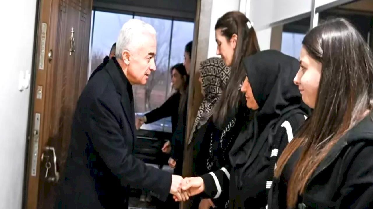 Vali Turan, Şehit Ailesine Ziyarette Bulundu