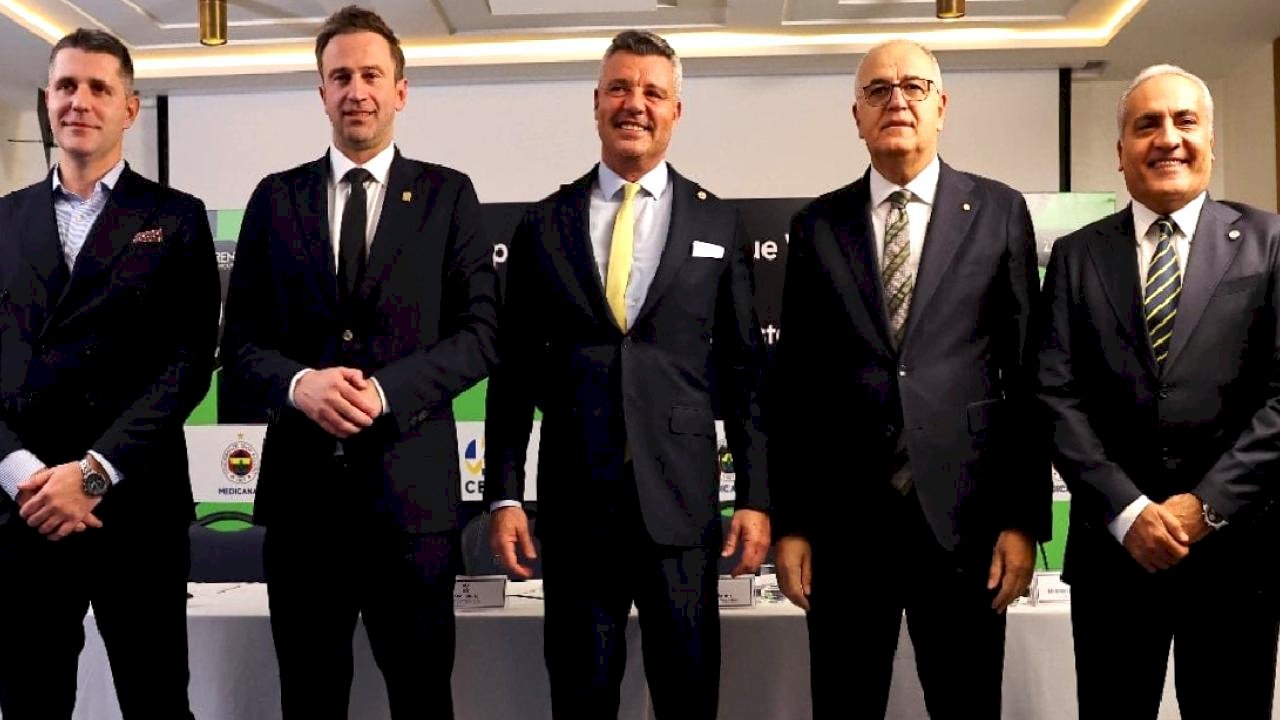 Voleybolda CEV Kadınlar Şampiyonlar Ligi Dörtlü Finali'nin tanıtımı yapıldı