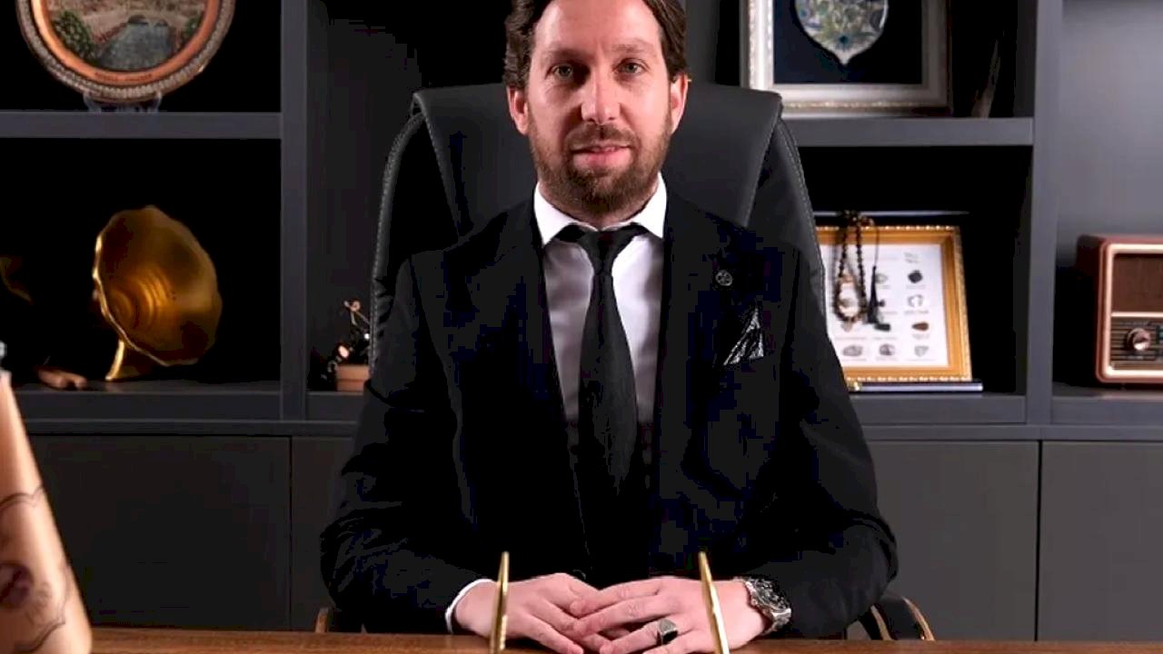 125 yıllık irmik helvası dondurmayla buluştu... Dedesinin tezgahından Dubai'ye