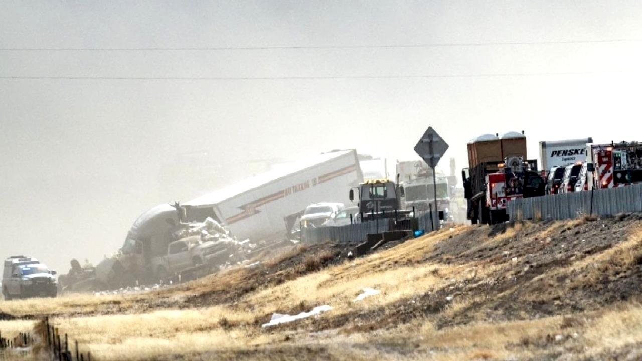 ABD’de kum fırtınası sebebiyle feci kaza: 4 ölü, 29 yaralı