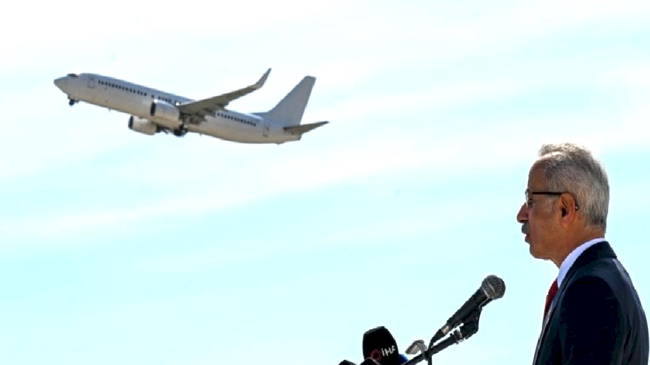 Abdulkadir Uraloğlu: Ocak ayında havalimanları 17,7 milyon yolcuya hizmet verdi