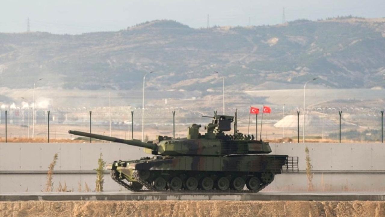 Altay hamlesi Atina’yı alarma geçirdi