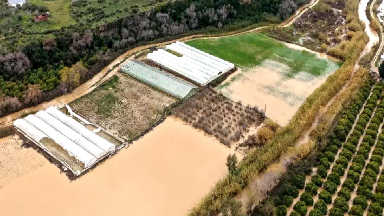 Antalya'da Tarım Felaketi: Zarar 3 Milyar TL'yi Bulabilir