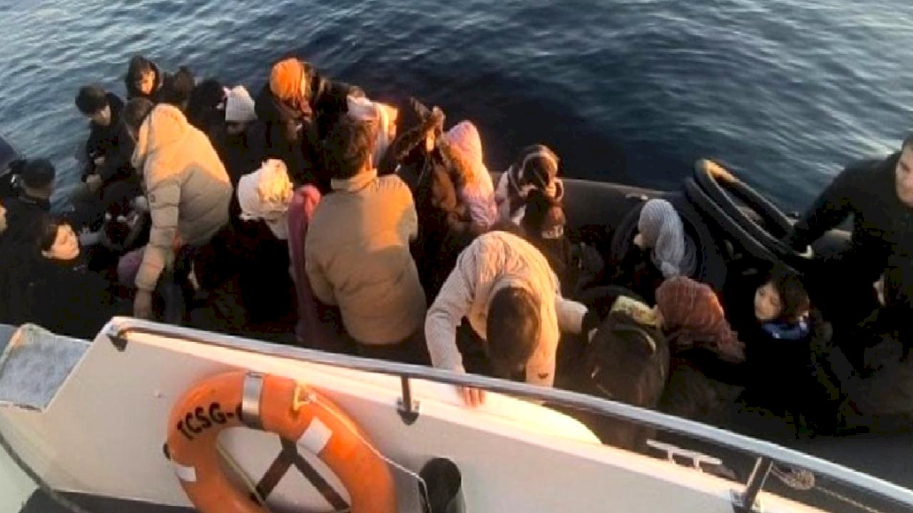 Ayvacık açıklarında göçmen operasyonu: 37 kişi yakalandı