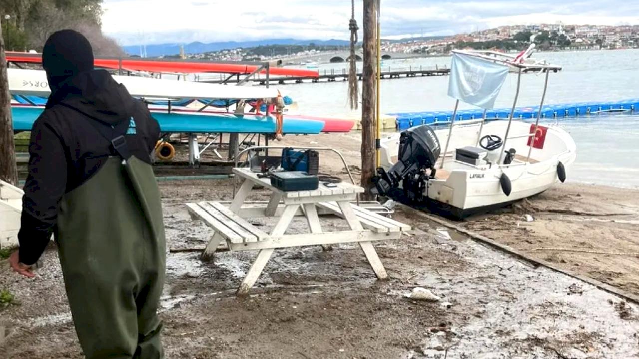 Ayvalık’ta lodosun ardından dayanışma