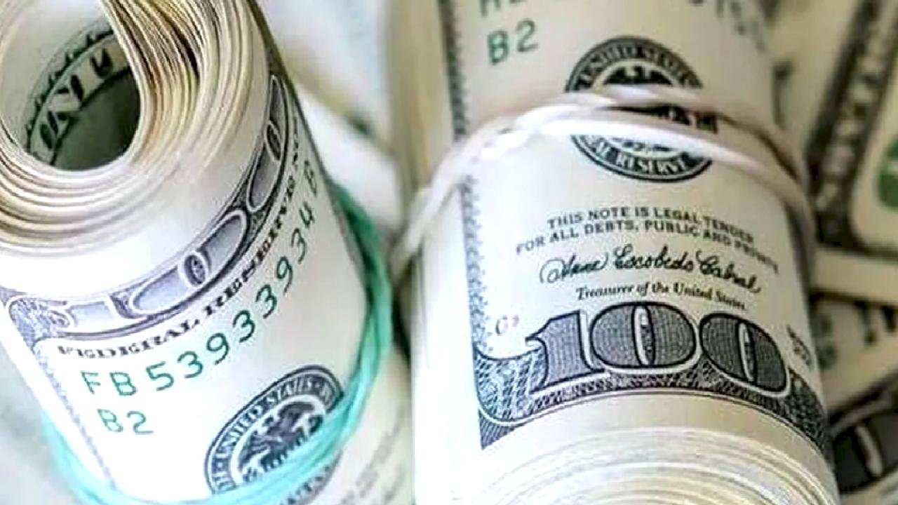 Bakırköy’de film gibi operasyon! Araçtan çalınan milyonlarca dolar ele geçirildi