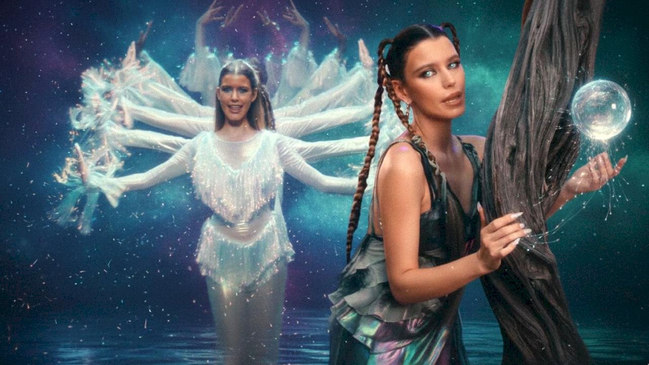 Beren Saat’in Klibi Yayında! Dillerden Düşmüyor!