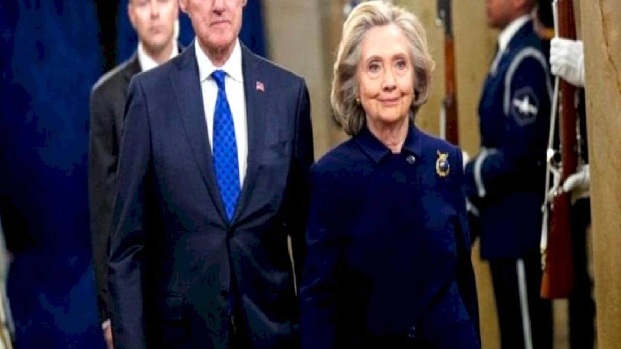 Bill Clinton ve Hillary Clinton Epstein soruşturmasında ifade verecek
