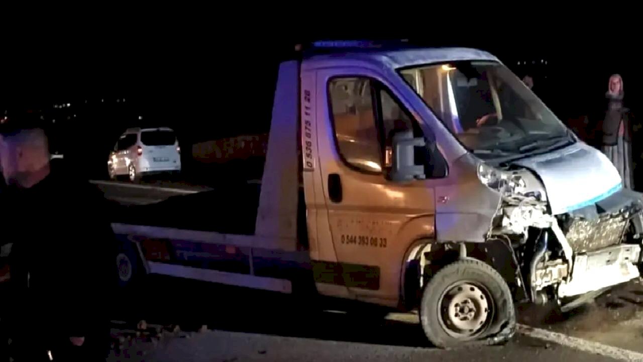 Bingöl'de Ticari Araç Kazası: 2 Yaralı