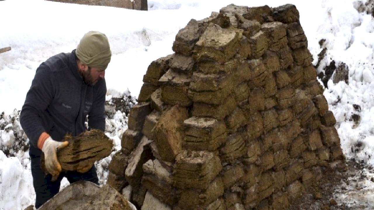 Bitlis'te köylüleri gelecek kış için telaş sardı