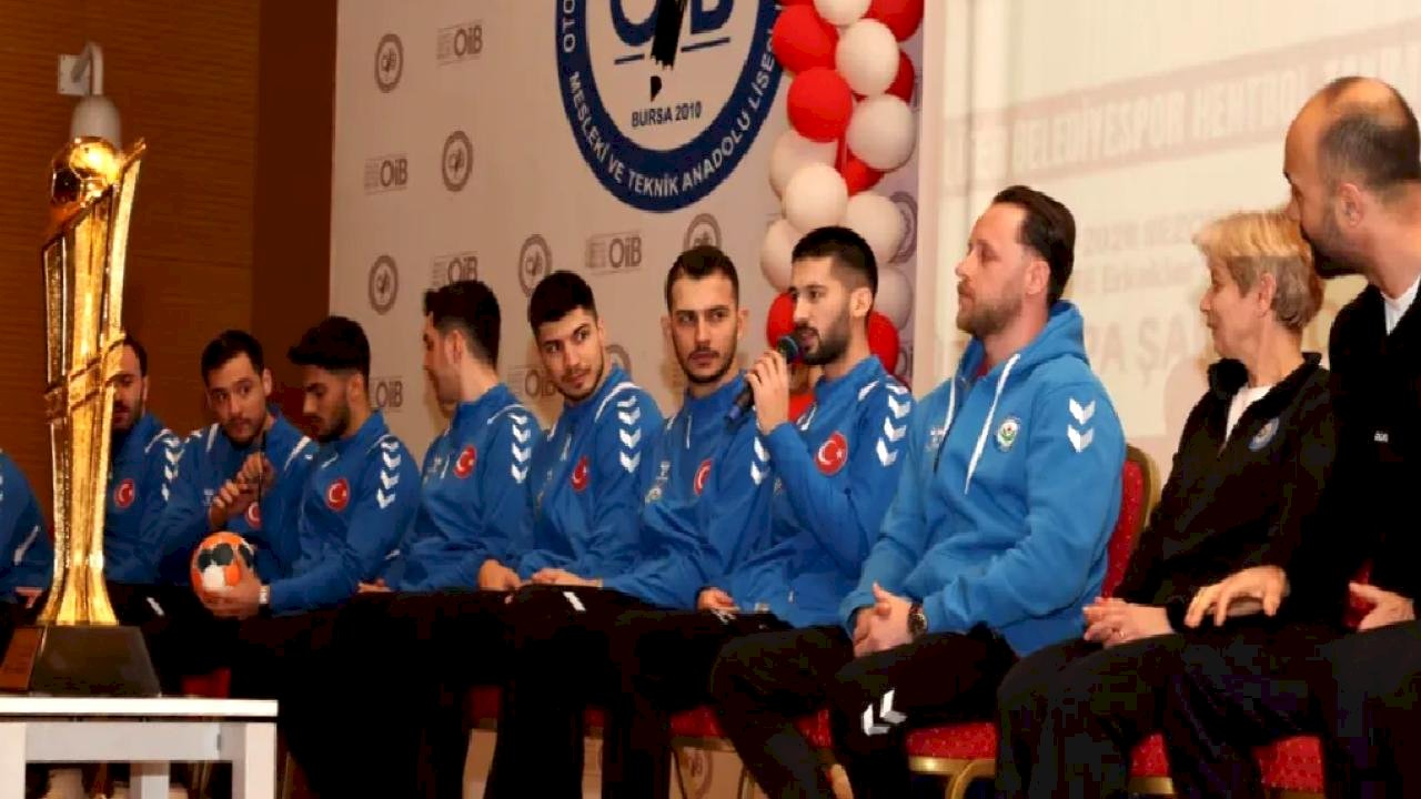 Busa'da Nilüferli hentbolcular gençlerle buluştu