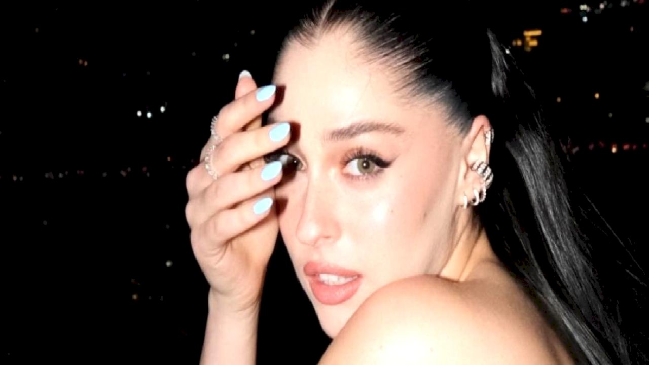 Cem Bölükbaşı sevgilisi Cemre Baysel'in doğum gününü kutladı