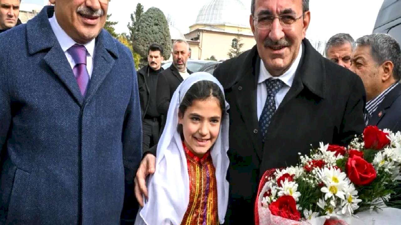 Cumhurbaşkanı Yardımcısı Cevdet Yılmaz'dan Malatya'ya tebrik
