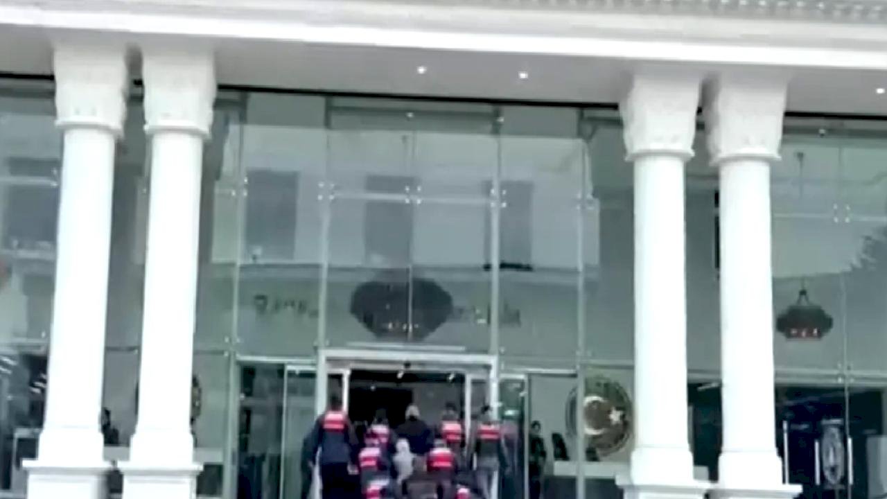 Düzce merkezli 4 ilde yapay zekalı dolandırıcılık operasyonu