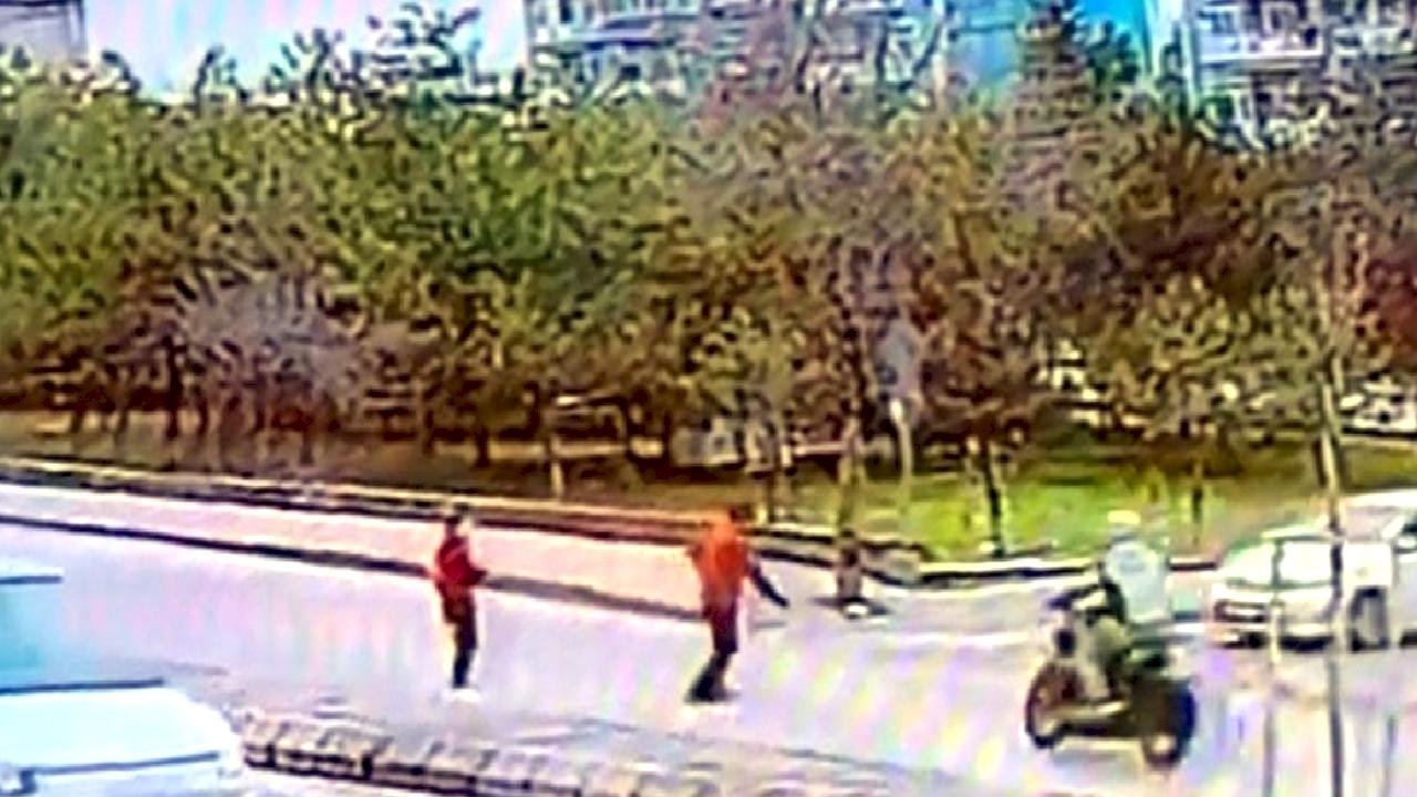 Edirne'de torunuyla yürürken motosiklet çarptı