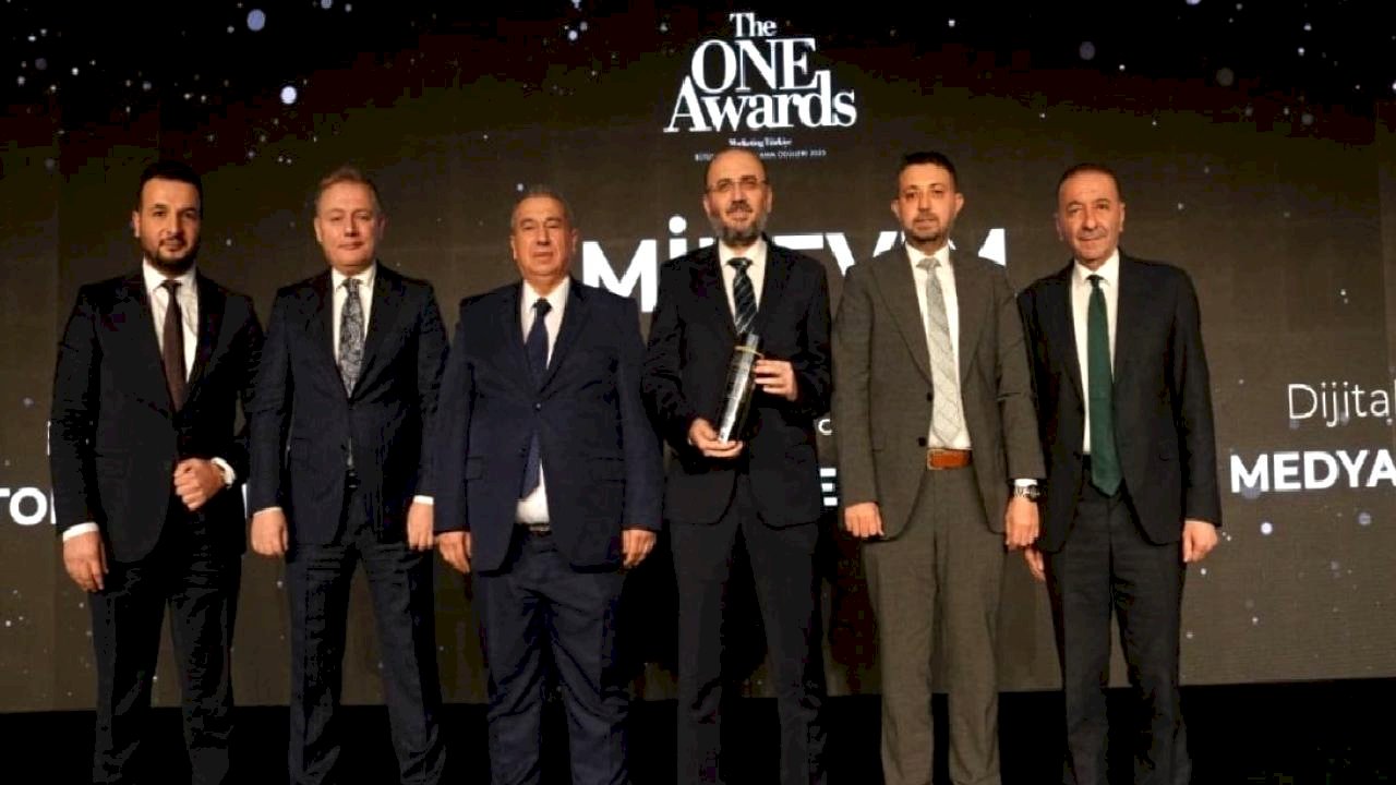 Eminevim’e “Yılın İtibarlısı” ödülü