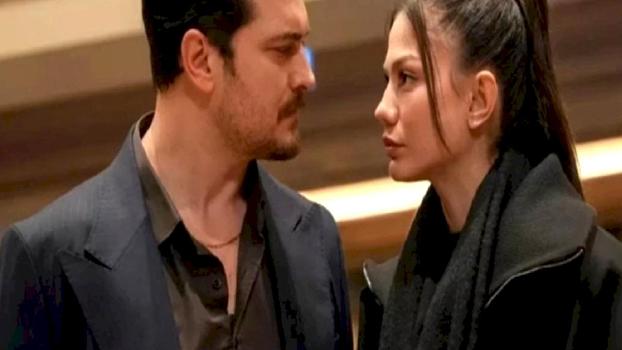 Eşref Rüya'da beklenmedik veda: O isim diziden ayrılıyor