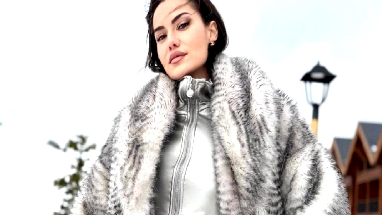 Fahriye Evcen kış tatilinde! Yeni kareler paylaştı