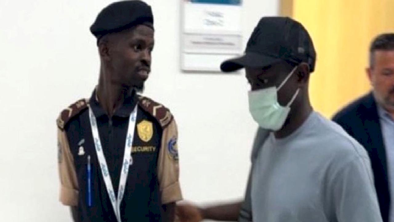 Fenerbahçe, N'Golo Kante'yi sağlık kontrolünden geçirdi