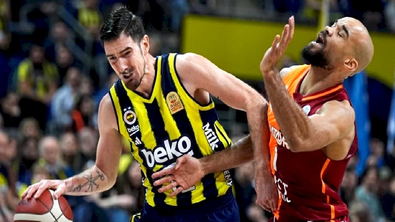 Fenerbahçe pota derbisinde Galatasaray'a şans tanımadı