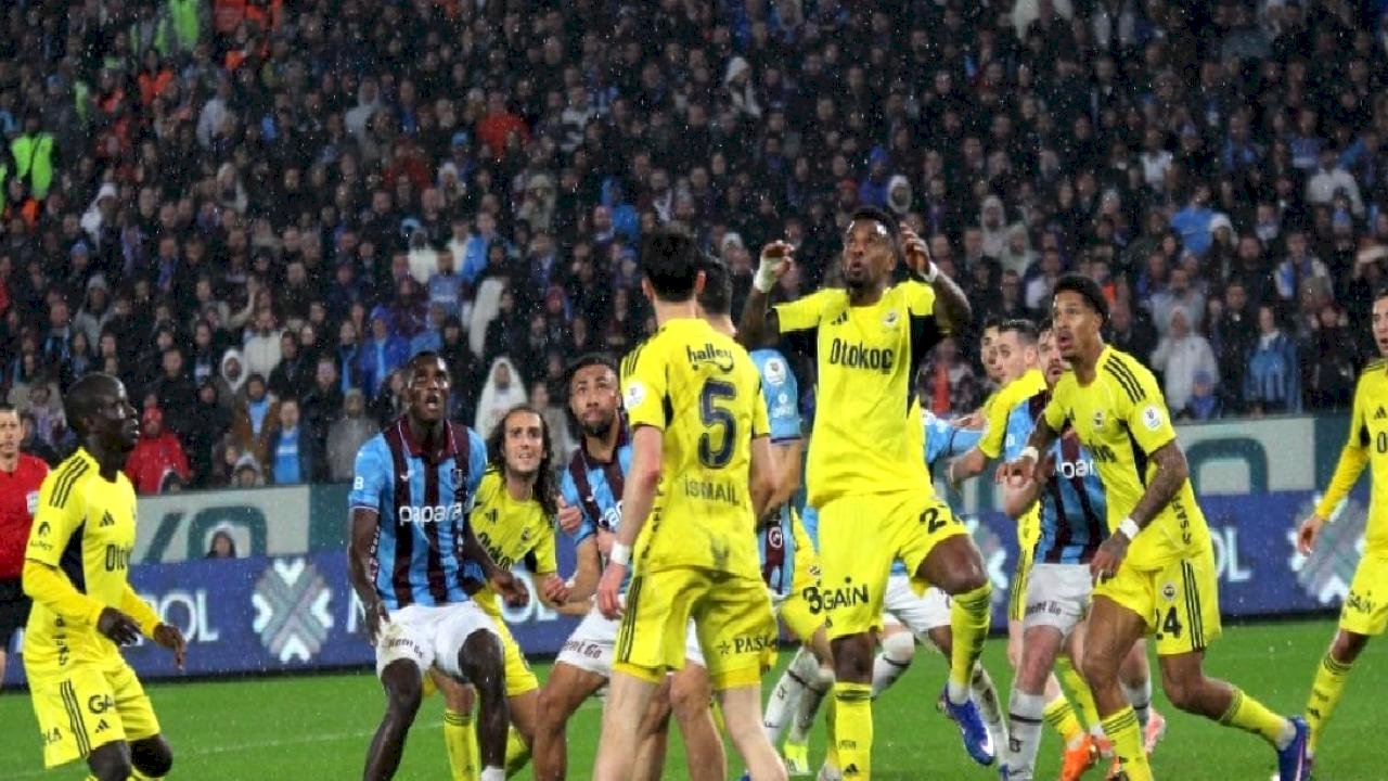 Fenerbahçe'den Trabzonspor'a karşı son 5 maçından galibiyetle ayrıldı