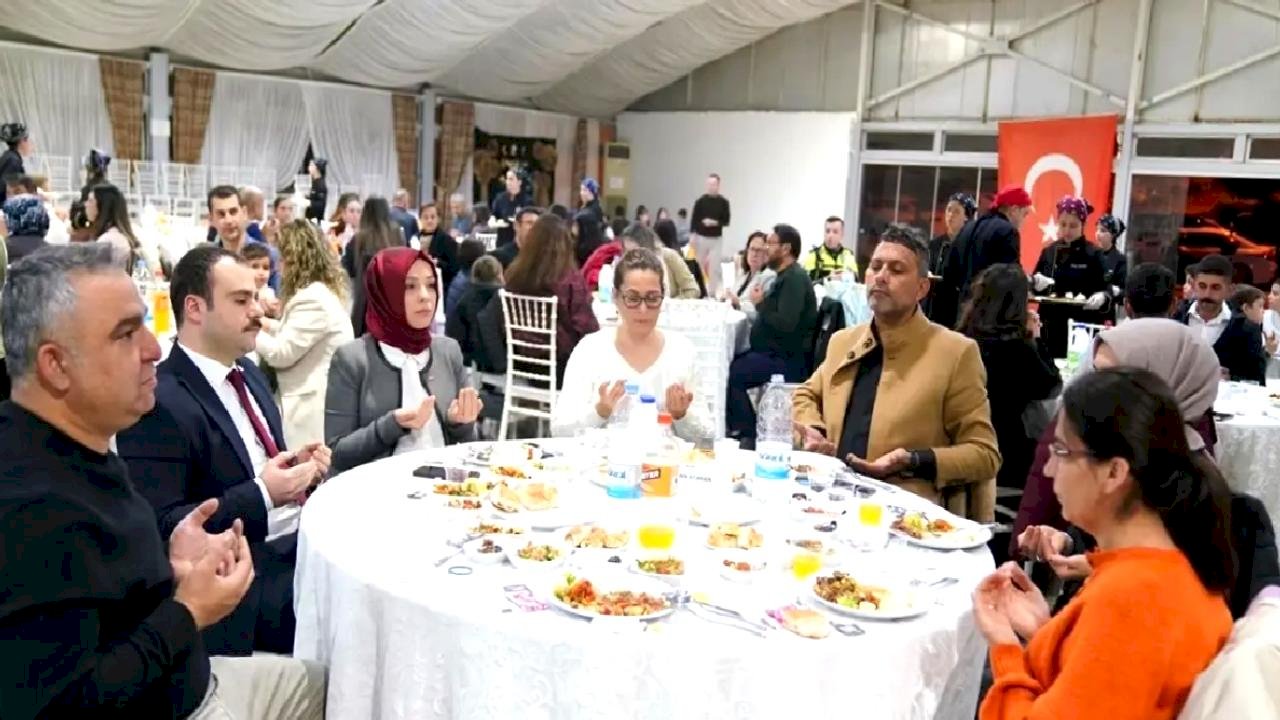 Finike'de İftar Programı