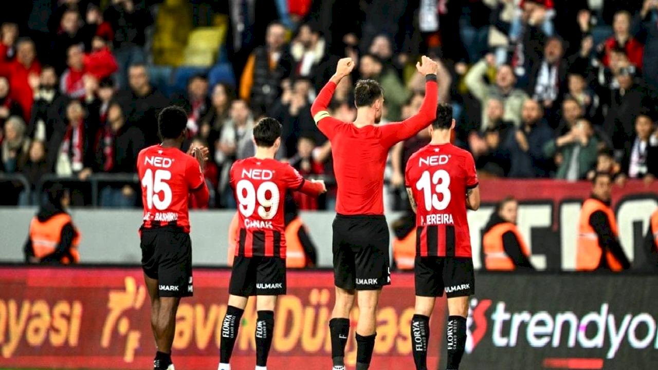 Gençlerbirliği sahasında bir başka oynuyor