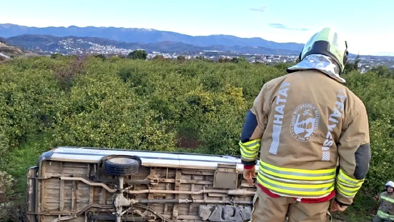 Hatay'da Öğrenci Servisi Devrildi: 9 Yaralı