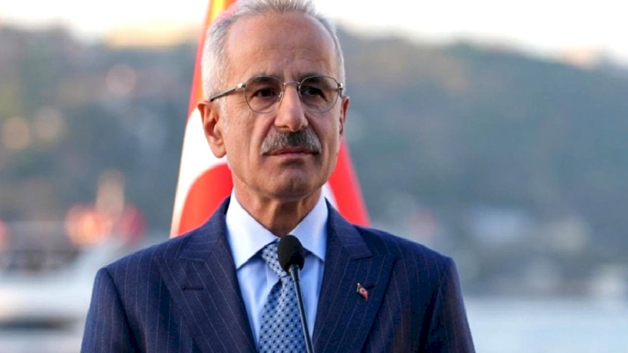 İftardan önce yürüyüşe çıkan Abdulkadir Uraloğlu, temel fıkrası anlattı