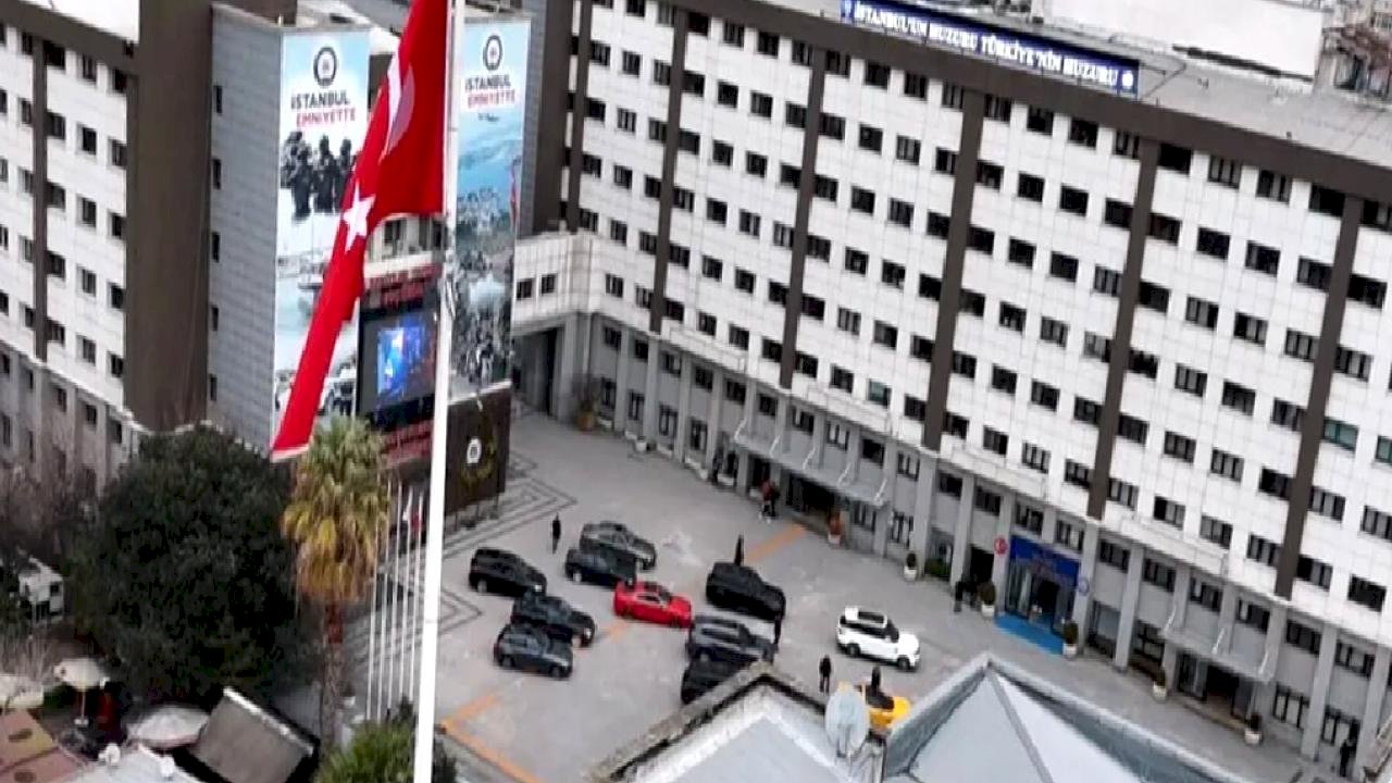 İstanbul’da 11 lüks araç ele geçirildi