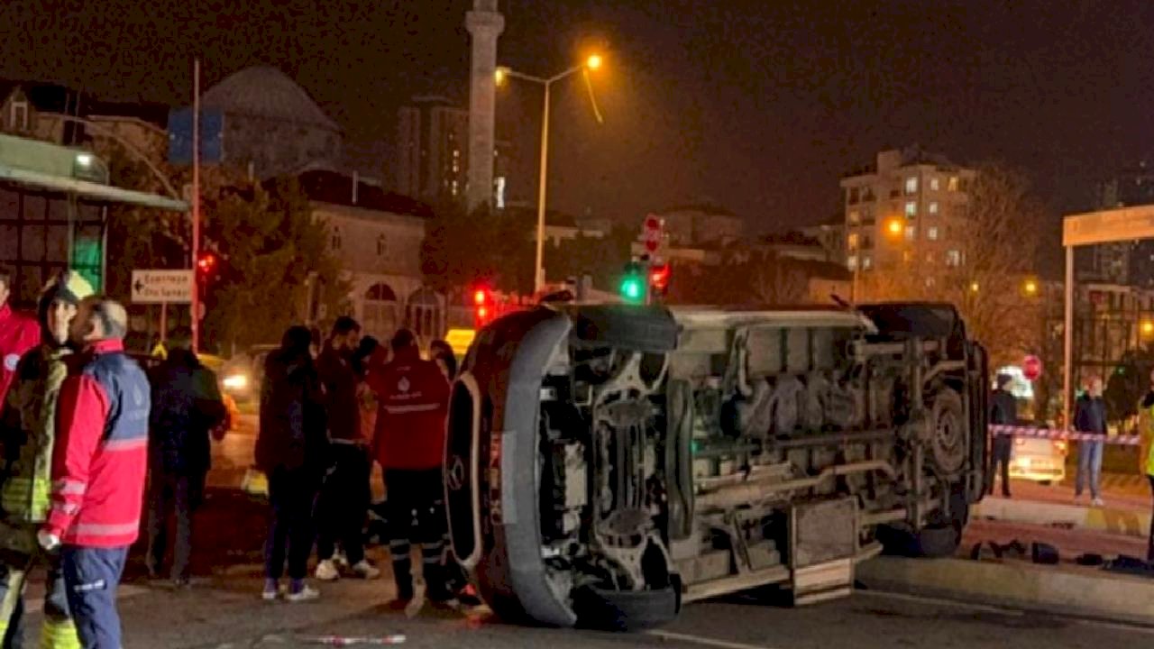 İstanbul'da ambulans ile otomobil çarpıştı: Geçiş üstünlüğü kuralları yeniden gündemde