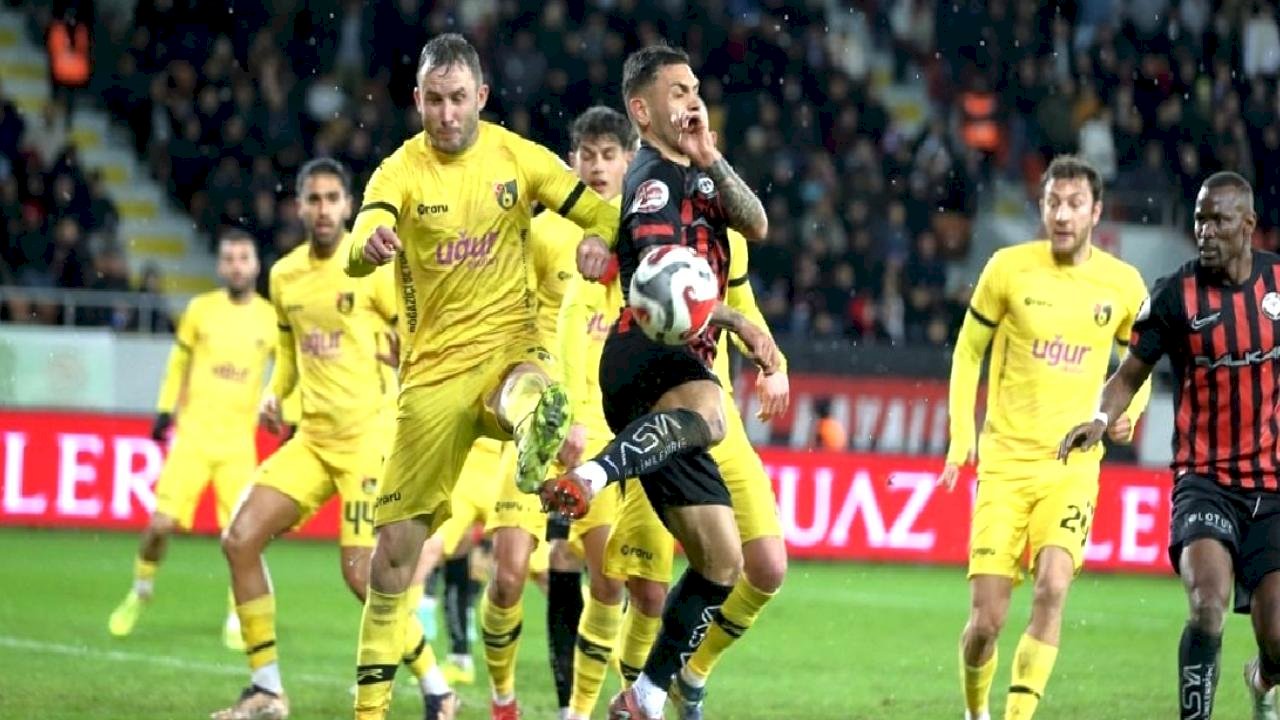 İstanbulspor, Çorum FK deplasmanında kazandı