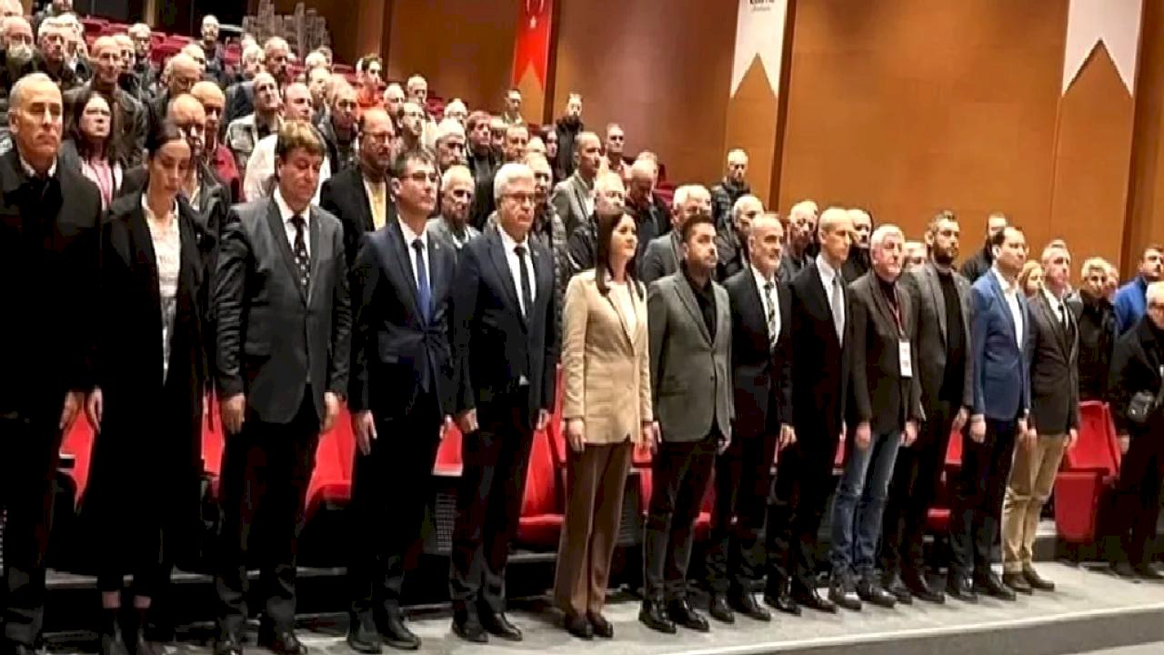 İYİ Partili Akalın: Emekli nefes alamaz hale geldi