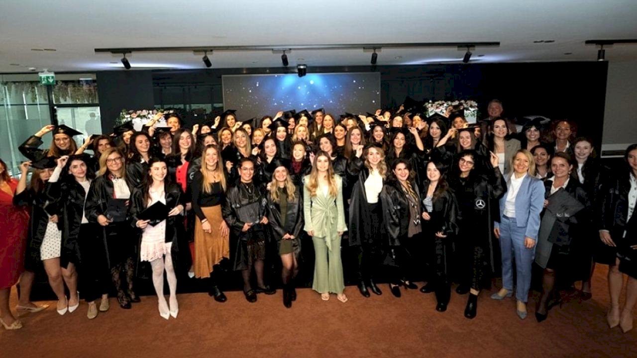 Kadın liderleri destekleyen program: Mercedes-Benz She’s Mentoring
