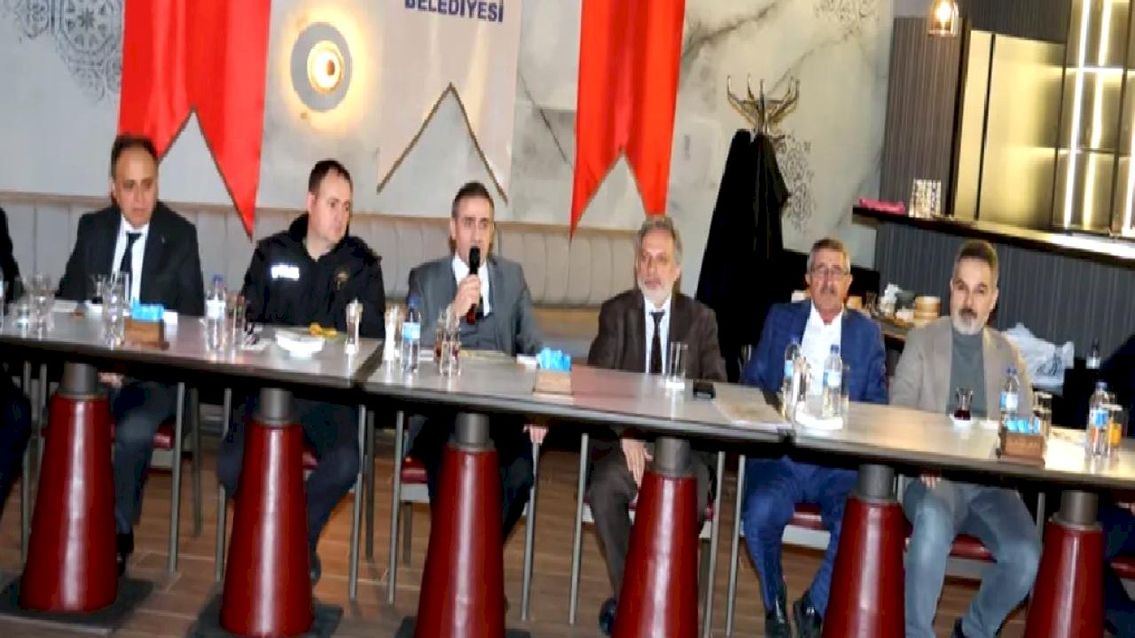 Kayseri Talas'ta ramazan öncesi muhtarlarla toplantı