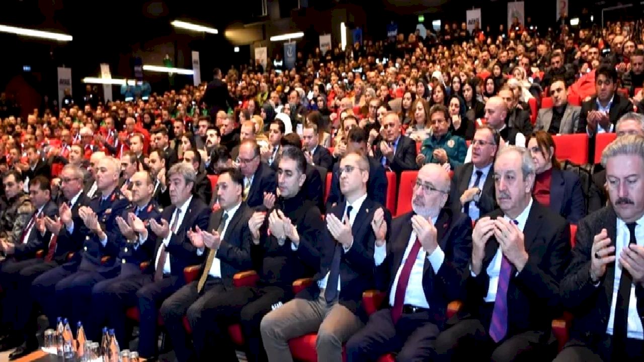 Kayseri yeniden '6 Şubat' dayanışmasını hatırladı