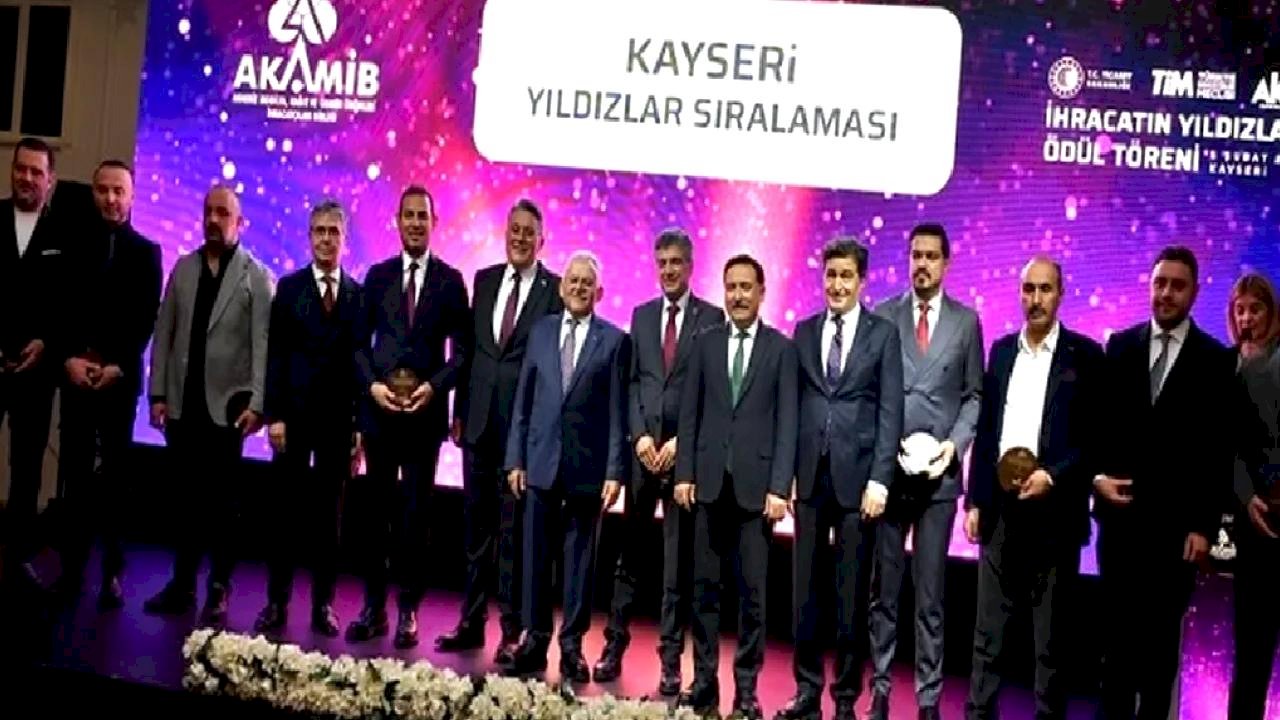 Kayseri'de İhracatın Yıldızları ödüllerine kavuştu