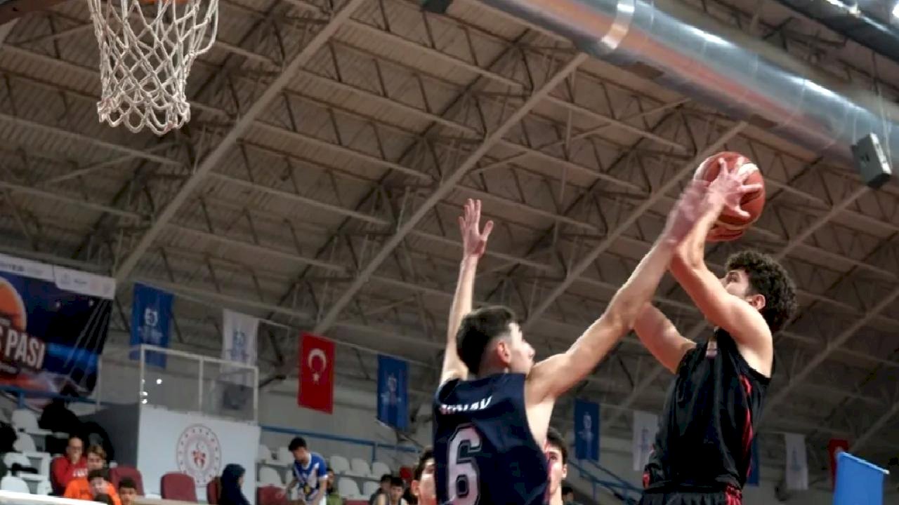 Kocaeli'de en güzel paslar kardeşliğe atıldı