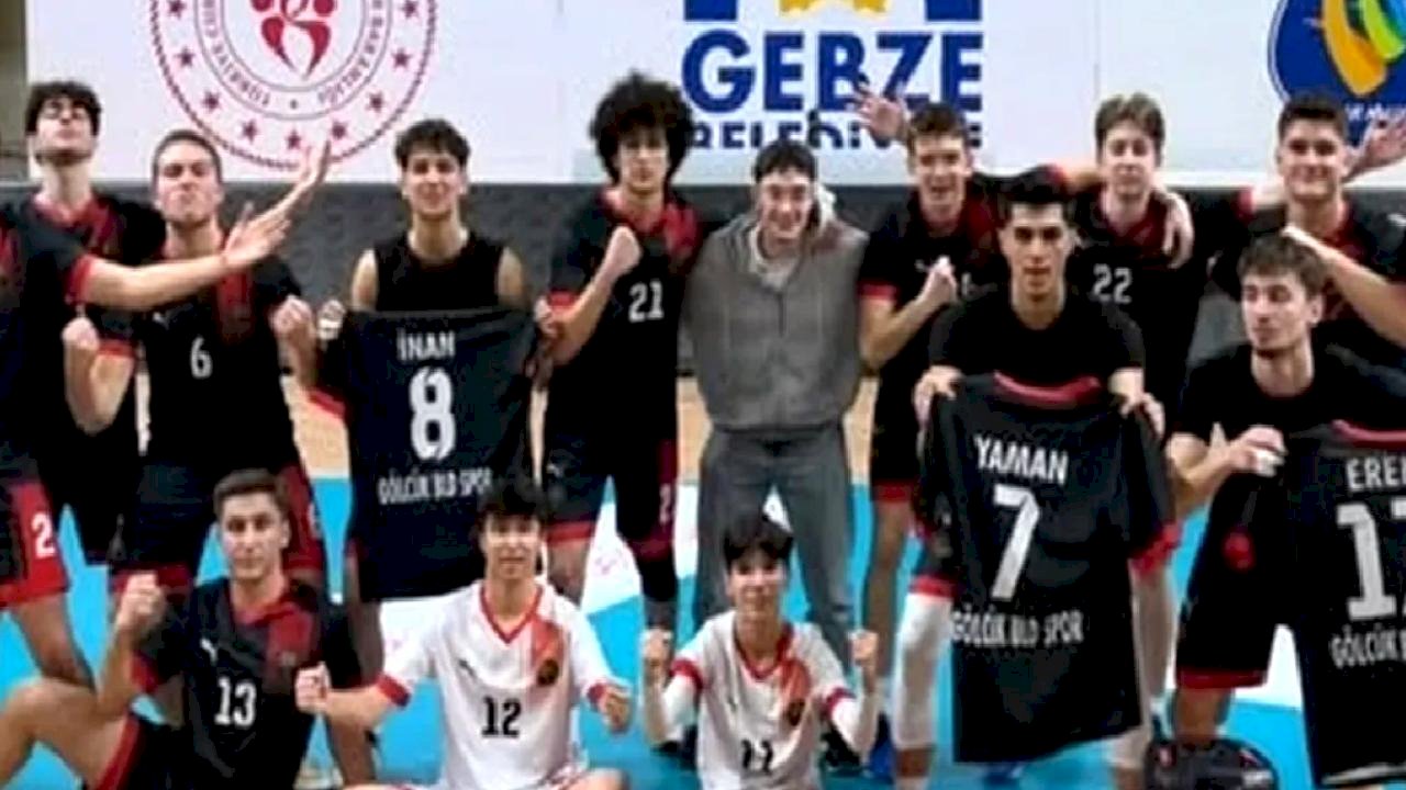 Kocaeli'de Gölcük Belediyesi voleybolda tarih yazdı