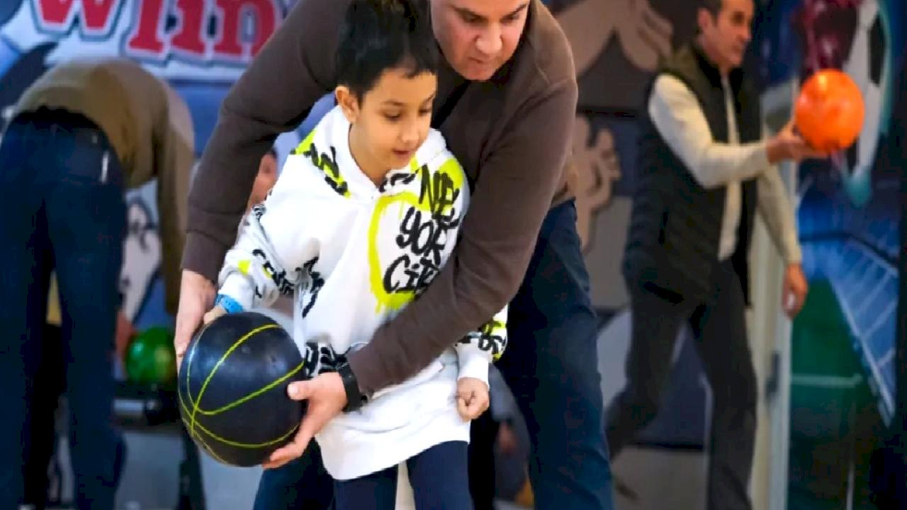 Kocaeli'nin Bilgievleri'nden baba-oğul bowling turnuvası