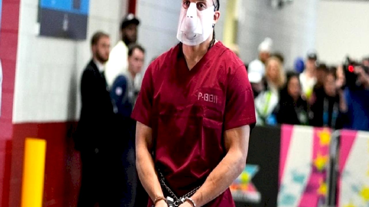 Mack Hollins, Super Bowl maçına "hapishane tulumu ve prangayla" geldi