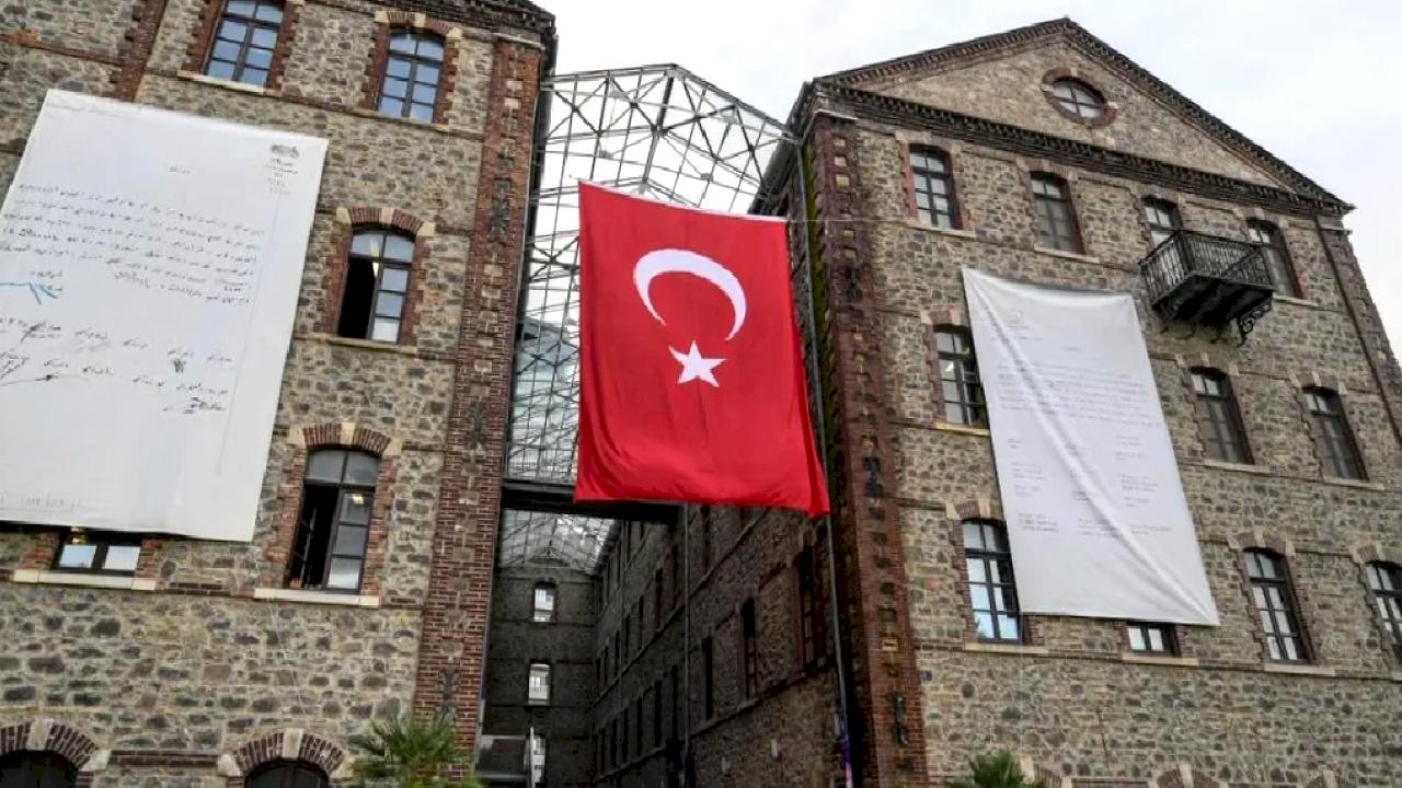 Mahkemeden 'Meslek Fabrikası' kararı... Tahliye işlemi durduruldu