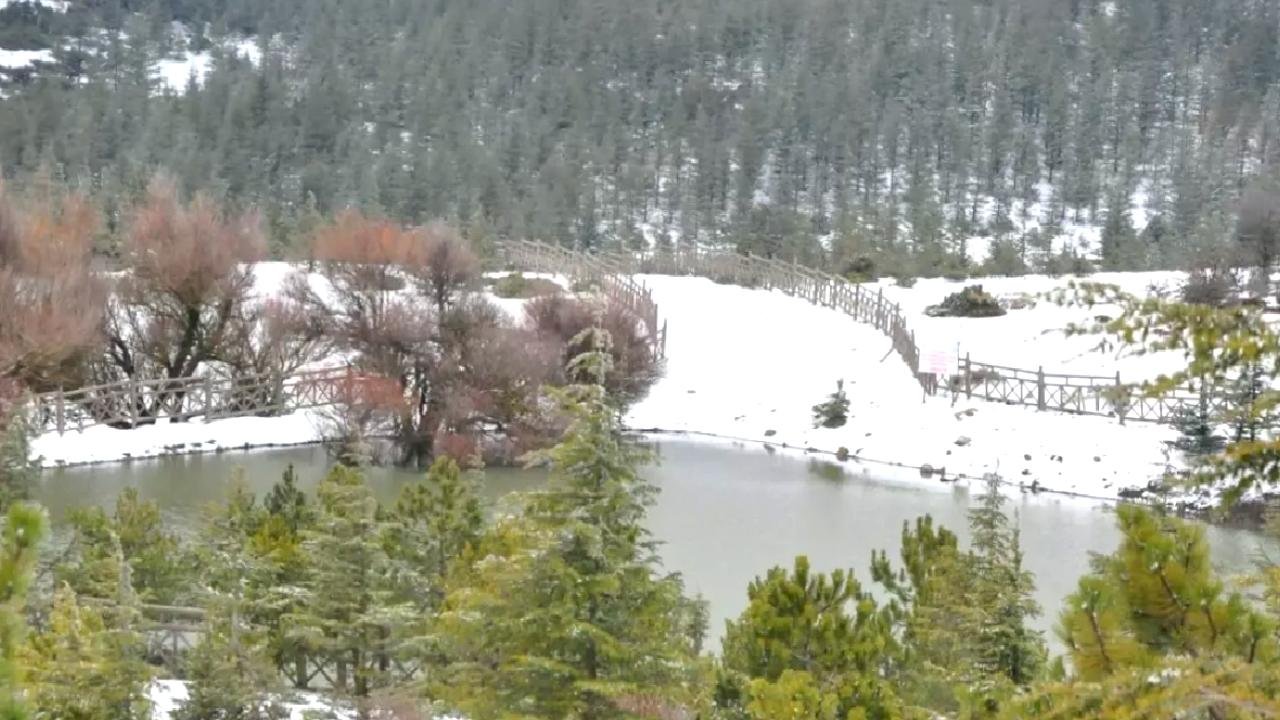 Manisa'da Spil Dağı'na Kar Yağdı