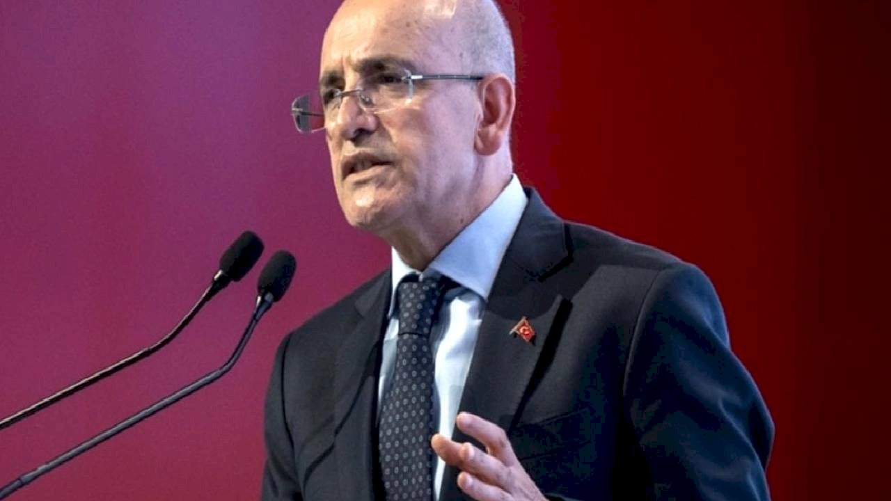 Mehmet Şimşek: Cari dengedeki kazanımlar kalıcı hale getirilecek