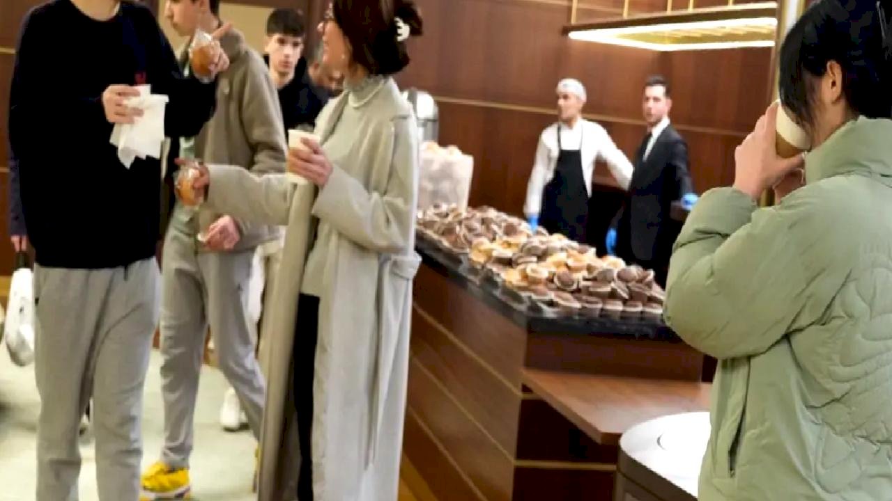 Millet Kütüphanesi'nde Sahur İkramı