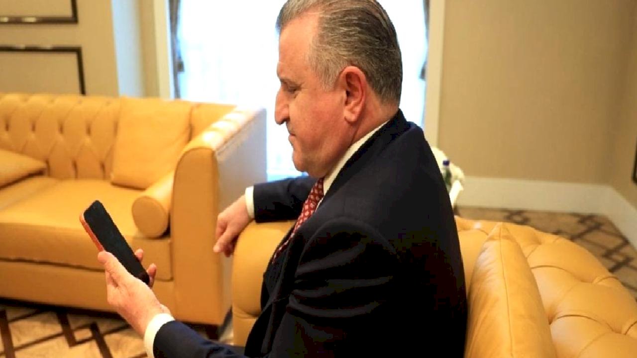 Osman Aşkın Bak, milli sporcularla telefonda görüştü