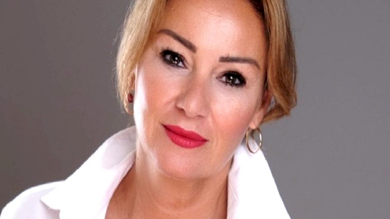 Pınar Altuğ konuştu: Ben genelde cenazede başını kapatmayanlardanım