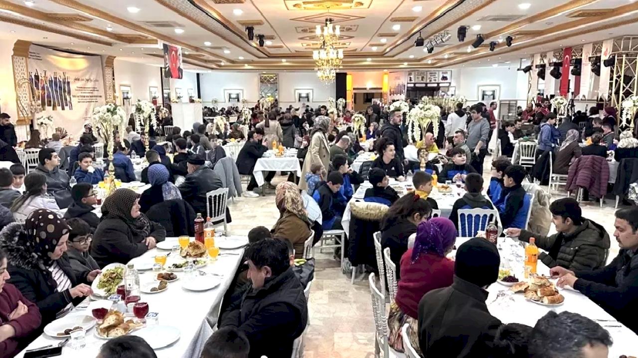 Ramazanda İftar Sofraları Kuruluyor