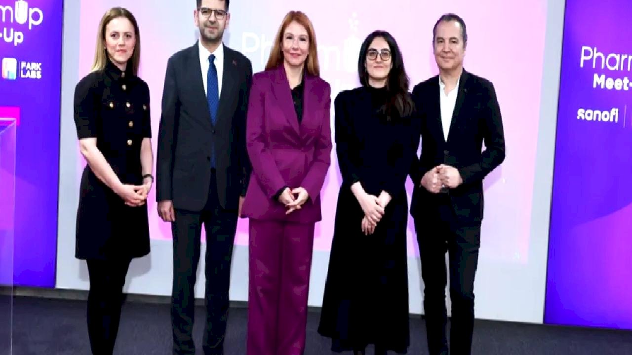 Sanofi’nin PharmUp Platformu İlk Buluşmasını Fark Labs İş Birliğiyle Gerçekleştirdi