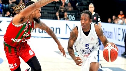 Anadolu Efes, Karşıyaka'yı mağlup etti